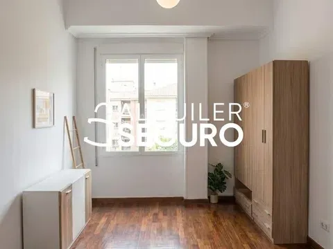 Flat / apartment in Calle Julián Urbina, Inmobiliaria - Barreda, Torrelavega in Flat / apartment in Calle Julián Urbina, Inmobiliaria - Barreda, Torrelavega · Torrelavega