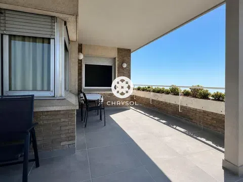 Flat / apartment in Calle del Doctor Roux, Les Tres Torres, Barcelona in Les Tres Torres · Barcelona
