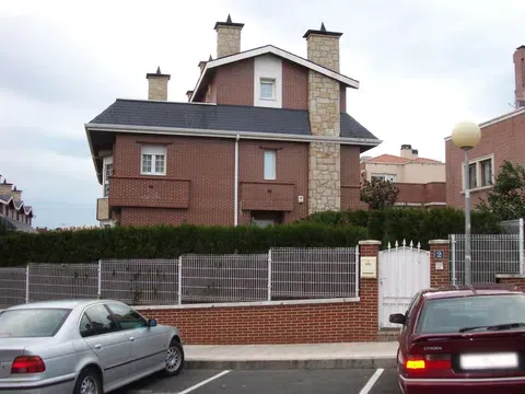 Terraced house in Calle Otxoa Ortiz, 21, Sta. María de Getxo, Getxo in Terraced house in Calle Otxoa Ortiz, 21, Sta. María de Getxo, Getxo · Getxo