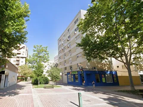 Flat / apartment in Calle de Ildefonso Manuel Gil, 32, Grancasa, Zaragoza in Grancasa · Zaragoza