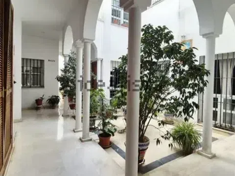 Flat / apartment in Calle San Jacinto, Calle Betis - Pagés del Corro, Sevilla in Calle Betis - Pagés del Corro · Sevilla