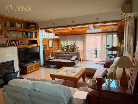 Semi-detached house in Calle de Riscos de Polanco, Arroyo del Fresno, Madrid in Arroyo del Fresno · Madrid