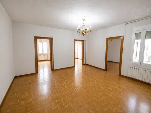 Flat / apartment in Calle del Príncipe de Vergara, Nueva España, Madrid in Nueva España · Madrid
