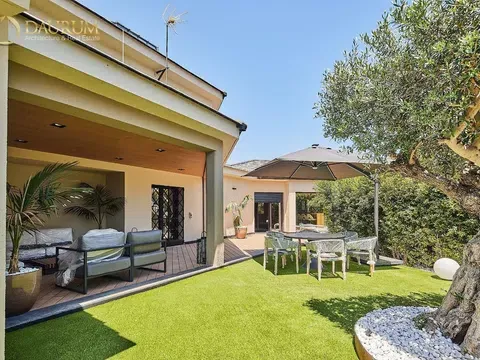Detached house in Vistahermosa, El Puerto de Santa María in Vistahermosa · El Puerto de Santa María