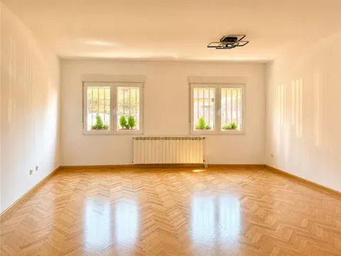 Flat / apartment in Avenida de Castilla, Plan Sur-Amistad, Guadalajara in Flat / apartment in Avenida de Castilla, Plan Sur-Amistad, Guadalajara · Guadalajara