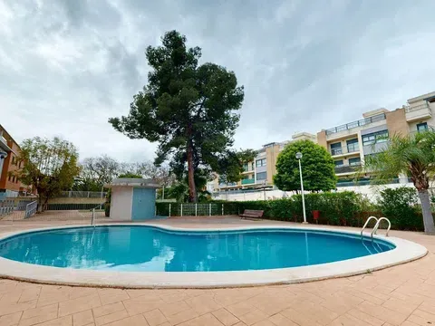 Flat / apartment in Calle Poeta Francisco Brines, Zona Avenida Alta - Auditorio, Torrent in Flat / apartment in Calle Poeta Francisco Brines, Zona Avenida Alta - Auditorio, Torrent · Torrent
