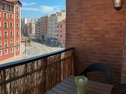 Flat / apartment in Plaza Donostia Aita, Basurtu, Bilbao in Basurtu · Bilbao