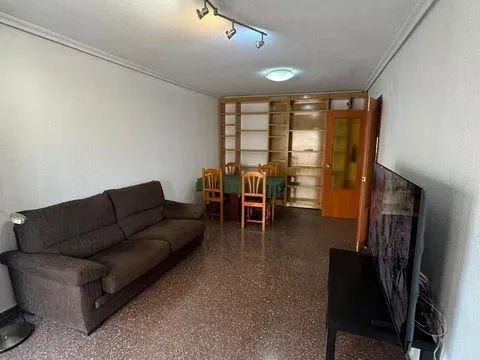 Flat / apartment in Calle Historiador Claudio Sánchez Albornoz, La Carrasca, València in La Carrasca · València