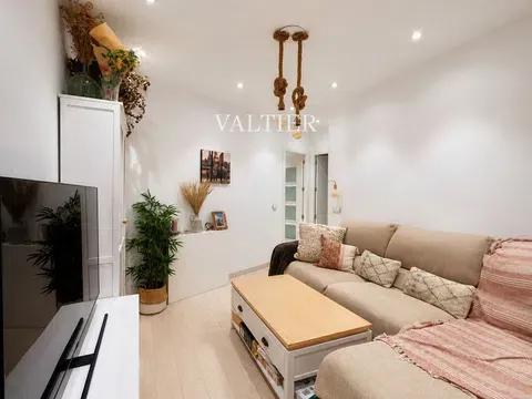 Flat / apartment in Calle de Alfonso XII, Jerónimos, Madrid in Jerónimos · Madrid