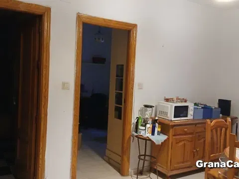 Flat / apartment in Avenida de la Constitución, San Ildefonso, Granada in Flat / apartment in Avenida de la Constitución, San Ildefonso, Granada · Granada