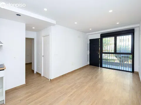 Flat / apartment in Calle Rosa Chacel, Parque Nueva Granada, Granada in Parque Nueva Granada · Granada