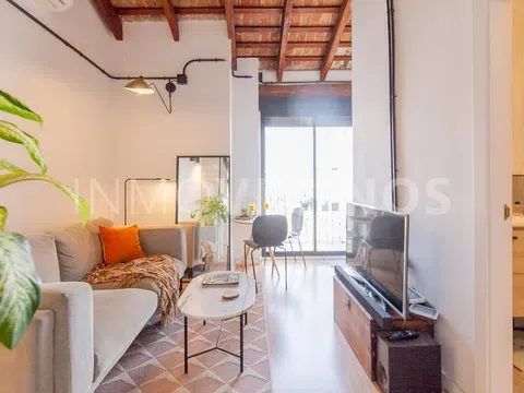 Flat / apartment in Calle de Cadis, Russafa, València in Russafa · València