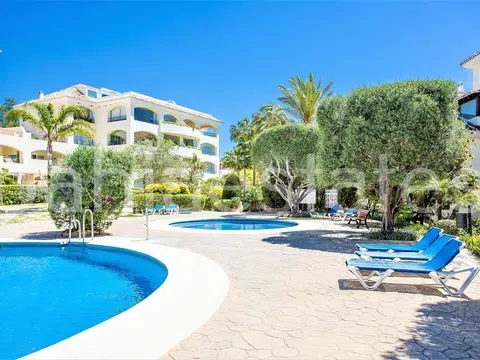 Flat / apartment in Plaza de la Fuente, Bahía de Marbella, Marbella in Bahía de Marbella · Marbella