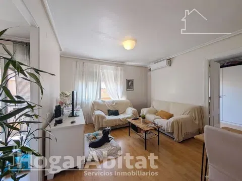 Flat / apartment in Calle Elda, Carolinas Bajas, Alicante / Alacant in Carolinas Bajas · Alicante / Alacant