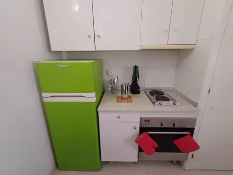 Studio in Calle de Viladomat, 328, La Nova Esquerra de l'Eixample, Barcelona in La Nova Esquerra de l'Eixample · Barcelona