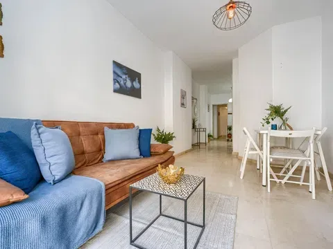 Flat / apartment in Calle Condes de Bustillo, 11, López de Gomara, Sevilla in López de Gomara · Sevilla