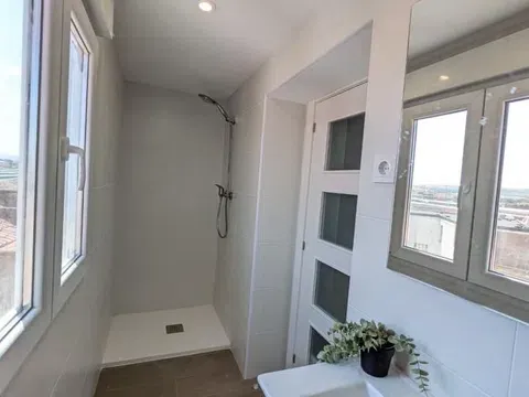 Flat / apartment in Calle Paciencia, Centro, Calatayud in Centro · Calatayud