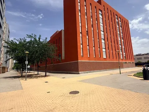 Flat / apartment in Calle Profesor Manuel Clavero Arévalo, Emilio Lemos, Sevilla in Emilio Lemos · Sevilla