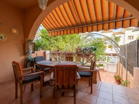 Detached house in Calas de Santa Pola este, Santa Pola in Detached house in Calas de Santa Pola este, Santa Pola · Santa Pola