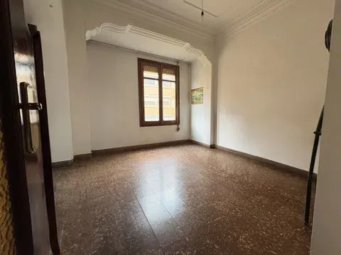 Flat / apartment in Calle del Doctor Vila Barberà, Arrancapins, València in Arrancapins · València