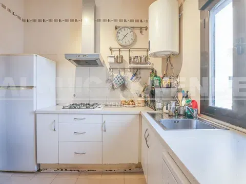 Flat / apartment in Puerta Carmona-Puerta Osario-Amador de los Ríos, Sevilla in Puerta Carmona-Puerta Osario-Amador de los Ríos · Sevilla