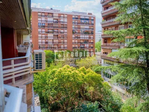 Flat / apartment in Calle de San Bernardo, Arapiles, Madrid in Arapiles · Madrid