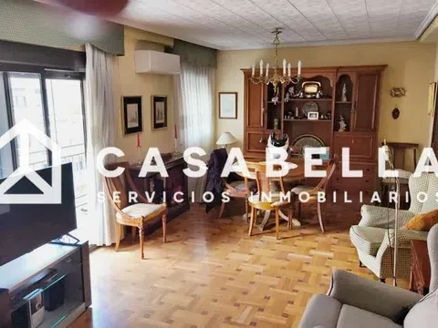 Flat / apartment in Calle del Bisbe Jaume Pérez, Mont-Olivet, València in Mont-Olivet · València