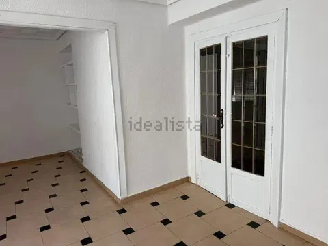 Flat / apartment in Calle de Xulilla, El Cabanyal-El Canyamelar, València in El Cabanyal-El Canyamelar · València
