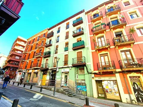 Flat in calle Uribarri in Uribarri · Bilbao
