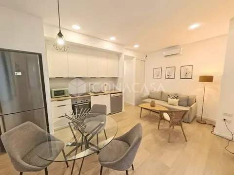 Flat / apartment in Calle del Literat Gabriel Miró, La Petxina, València in La Petxina · València