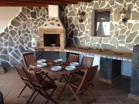 Detached house in Carretera la Vegueta, Tinajo in Detached house in Carretera la Vegueta, Tinajo · Tinajo