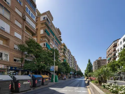 Flat / apartment in Camino de Ronda, 132, Ronda - Arabial, Granada in Ronda - Arabial · Granada