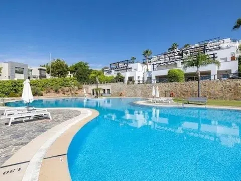 Semi-detached house in Santa Clara, Marbella in Santa Clara · Marbella