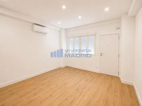Duplex in Plaza de Mondariz, Pilar, Madrid in Pilar · Madrid