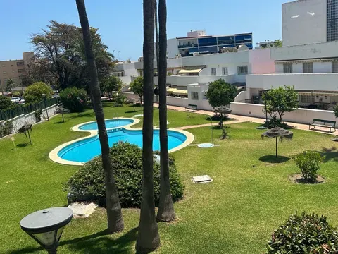 Terraced house in Avenida la Riviera, Los Álamos, Torremolinos in Los Álamos · Torremolinos
