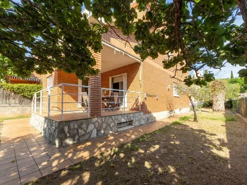 Detached house in Calle d'Isaac Albéniz, 79, Urbanitzacions de Llevant, Tarragona in Detached house in Calle d'Isaac Albéniz, 79, Urbanitzacions de Llevant, Tarragona · Tarragona