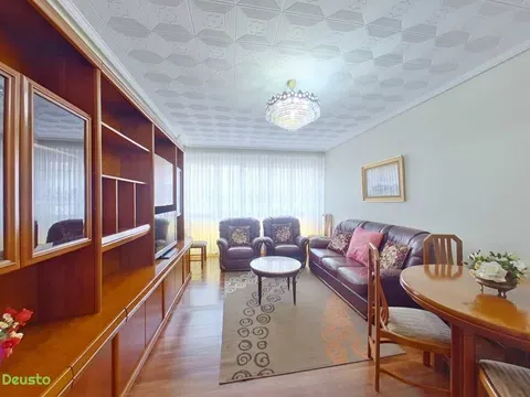 Flat / apartment in Madariaga Etorbidea, San Pedro de Deusto, Bilbao in San Pedro de Deusto · Bilbao