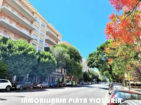 Flat / apartment in Avenida Ana de Viya, Playa Victoria - Paseo Marítimo, Cádiz in Flat / apartment in Avenida Ana de Viya, Playa Victoria - Paseo Marítimo, Cádiz · Cádiz