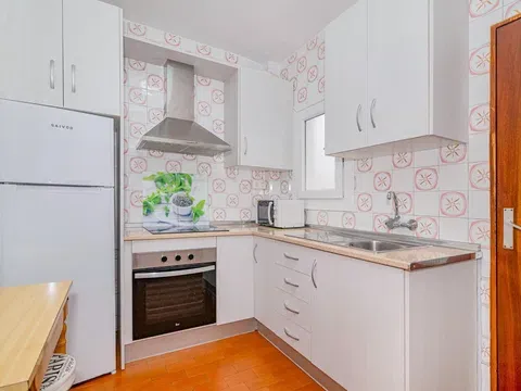 Flat / apartment in Calle Tórtola, 2, Los Pajaritos, Granada in Los Pajaritos · Granada