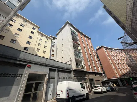 Flat / apartment in Calle Menendez y Pelayo Marcelino, Santutxu, Bilbao in Santutxu · Bilbao
