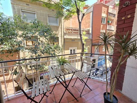 Flat / apartment in Calle de Calderón de la Barca, El Carmel, Barcelona in El Carmel · Barcelona