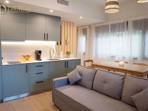 Flat / apartment in Calle Joaquín Román Sánchez, El Tardón, Sevilla in El Tardón · Sevilla