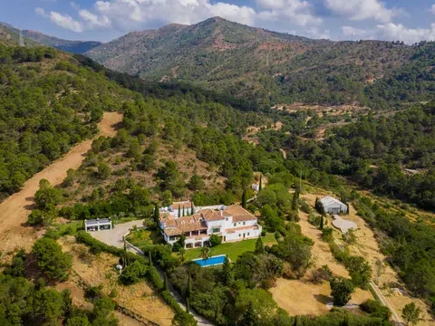 Detached house in El Velerín, Estepona in El Velerín · Estepona