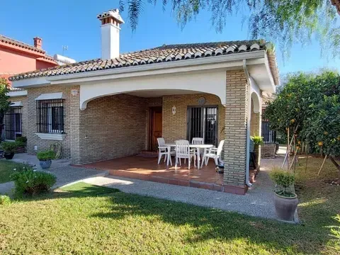 Semi-detached house in Calle Gorrión, Soto de Vistahermosa, El Puerto de Santa María in Soto de Vistahermosa · El Puerto de Santa María