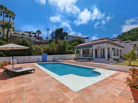 Detached house in Calle las Violetas, 15, El Higuerón - Capellanía, Benalmádena in Detached house in Calle las Violetas, 15, El Higuerón - Capellanía, Benalmádena · Benalmádena
