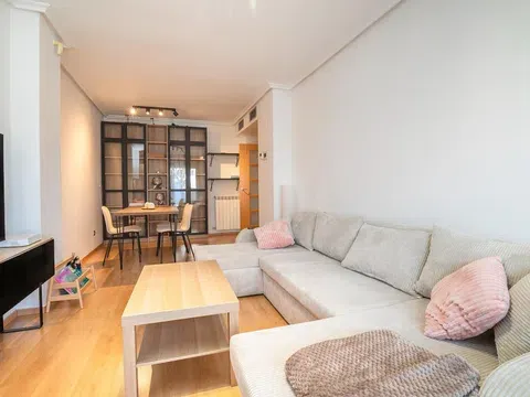 Flat / apartment in Calle José Castán Tobeñas, Los Olivos, Huesca in Flat / apartment in Calle José Castán Tobeñas, Los Olivos, Huesca · Huesca