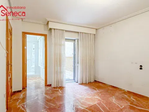 Flat / apartment in Calle Beatriz Enríquez, Huerta de la Reina, Córdoba in Huerta de la Reina · Córdoba