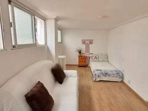 Studio in Calle Santiago, 16, Puerta Carmona-Puerta Osario-Amador de los Ríos, Sevilla in Puerta Carmona-Puerta Osario-Amador de los Ríos · Sevilla