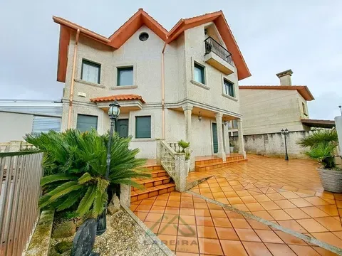 Detached house in Camino da Ameixeira, Alcabre, Vigo in Detached house in Camino da Ameixeira, Alcabre, Vigo · Vigo