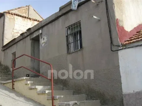 Terraced house in Calle Blas de Otero, Las Mercedes - El Carmen, Puertollano in Terraced house in Calle Blas de Otero, Las Mercedes - El Carmen, Puertollano · Puertollano